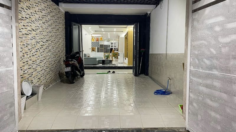 Bán nhà 3 tầng kiên cố Thị trấn Nhà Bè — ảnh 7 trên 16